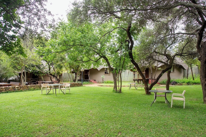 Imagen de los exteriores del Warthogs Bush Lodge. Foto 10