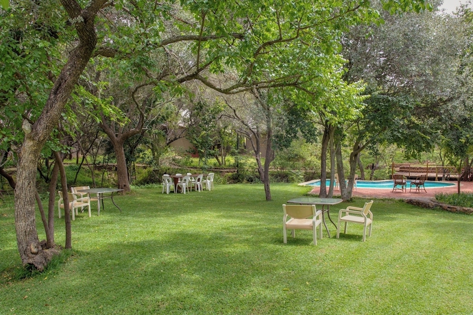 Imagen de los exteriores del Warthogs Bush Lodge. Foto 11