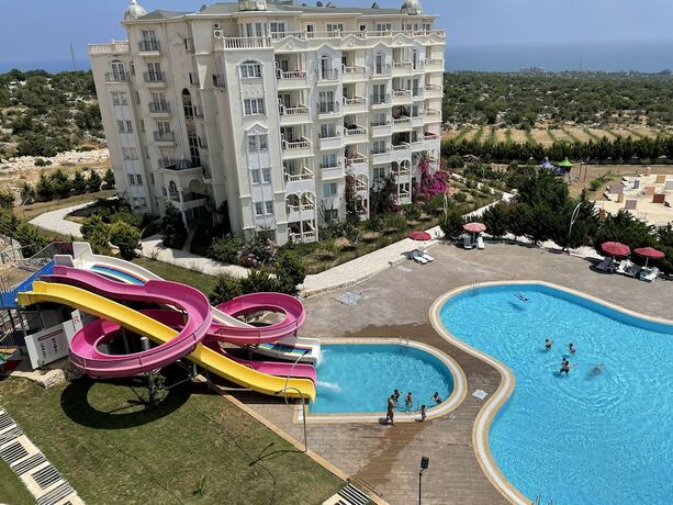 Imagen general del Watercastle Suits. Foto 7