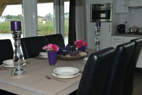 Imagen de la habitación del Waterresort Bodelaeke Giethoorn. Foto 5