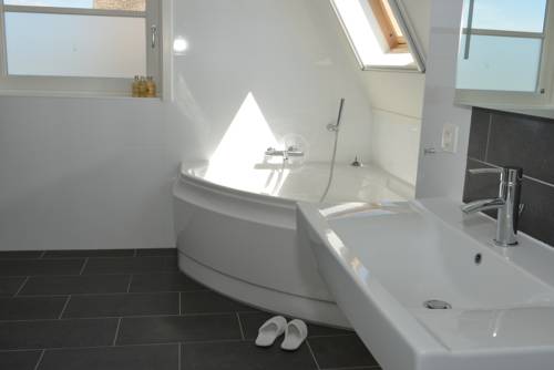 Imagen de la habitación del Waterresort Bodelaeke Giethoorn. Foto 6