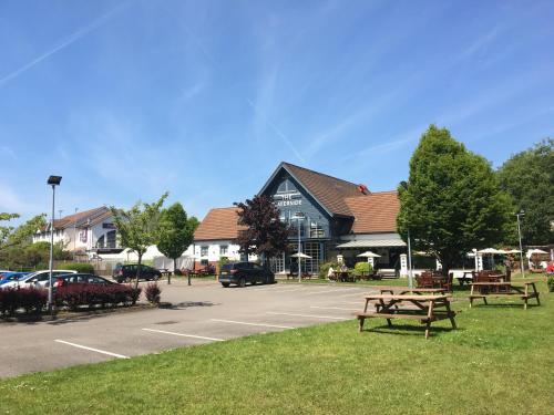 Imagen general del Waterside by Greene King Inns, Warrington. Foto 4