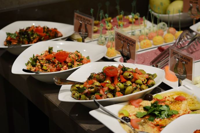 Imagen del bar/restaurante del Waxwing Hotel, Antakya. Foto 8