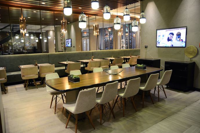 Imagen del bar/restaurante del Waxwing Hotel, Antakya. Foto 9