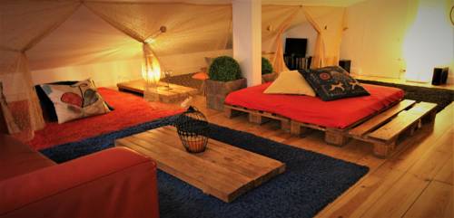 Imagen de la habitación del We Love F Tourists. Foto 2