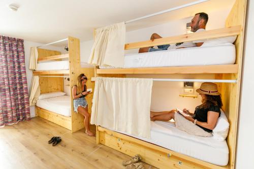 Imagen de la habitación del We hostel street Arenal-Albergue juvenil. Foto 5