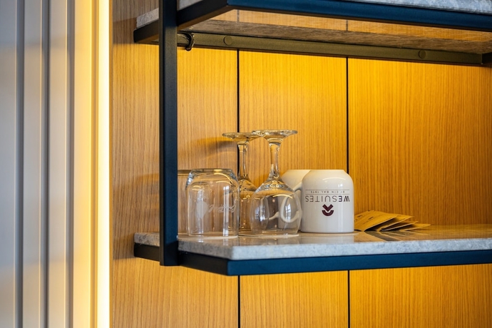 Imagen de la habitación del WeSuites. Foto 4