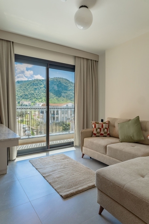 Imagen de la habitación del WeSuites. Foto 8
