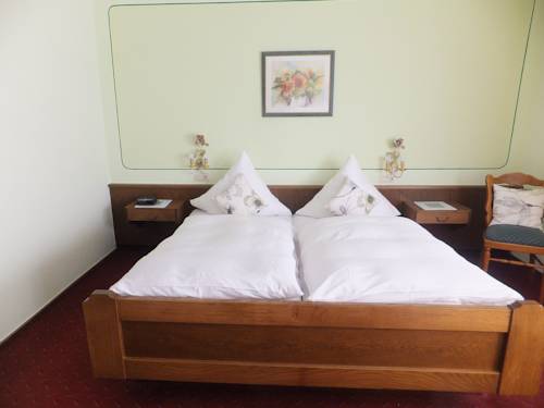 Imagen de la habitación del Weinhotel Hubertus. Foto 3