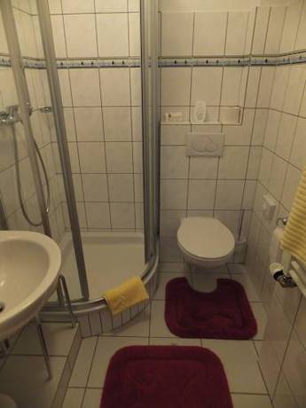 Imagen de la habitación del Weinhotel Hubertus. Foto 10