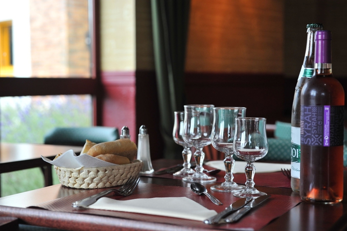 Imagen del bar/restaurante del Welcomotel Beauvais Aéroport. Foto 9