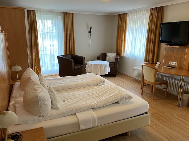 Imagen de la habitación del Wellnesshotel Rothfuss mit Spa und 2 Schwimmb&auml;dern. Foto 16
