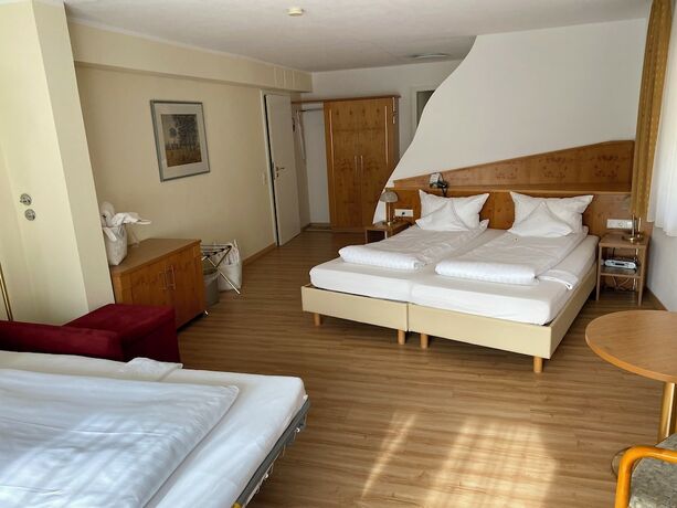 Imagen de la habitación del Wellnesshotel Rothfuss mit Spa und 2 Schwimmb&auml;dern. Foto 17
