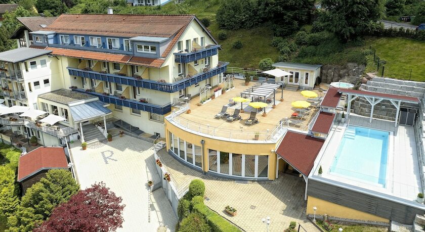 Imagen general del Wellnesshotel Rothfuss mit Spa und 2 Schwimmb&auml;dern. Foto 5