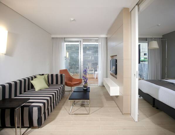 Imagen de la habitación del West All Suite Boutique Ashdod. Foto 18