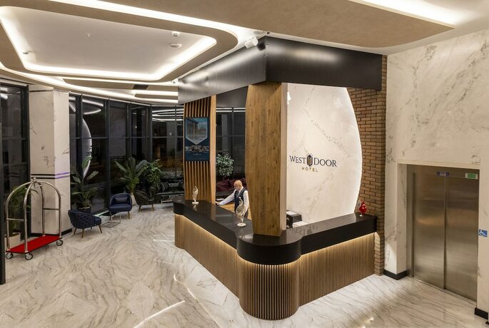 Imagen general del West Door Hotel. Foto 7