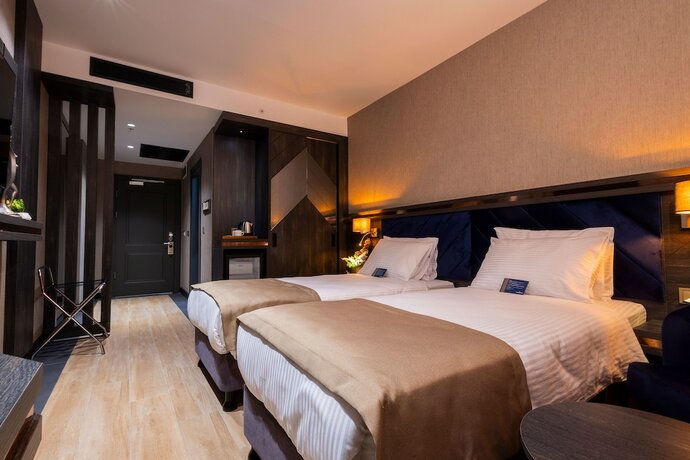Imagen de la habitación del West Door Hotel. Foto 15