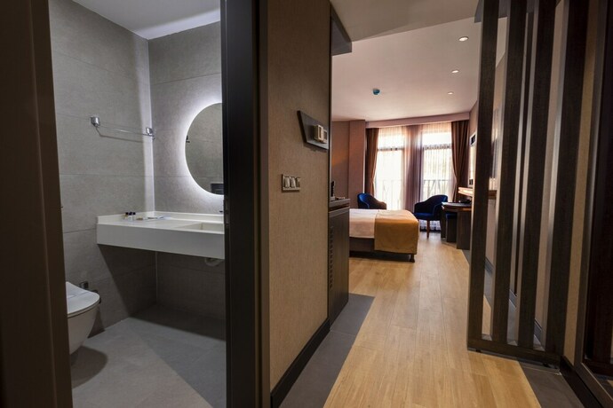 Imagen de la habitación del West Door Hotel. Foto 16