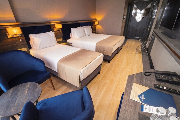 Imagen de la habitación del West Door Hotel. Foto 19