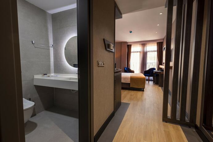 Imagen de la habitación del West Door Hotel. Foto 21