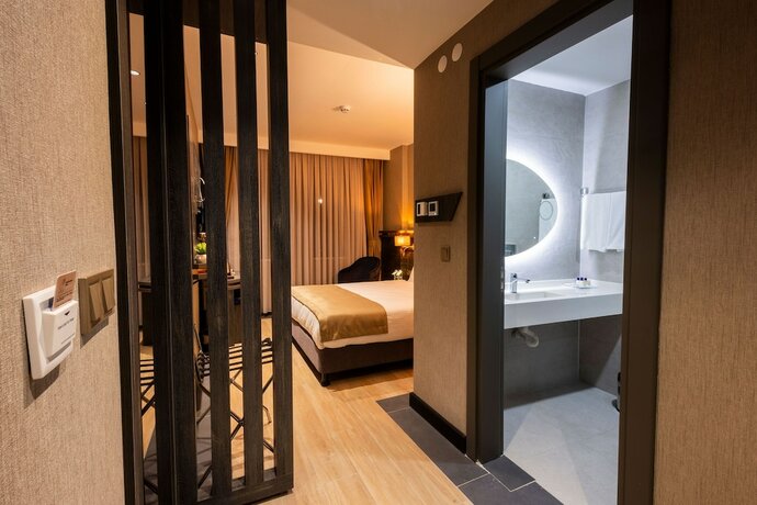 Imagen de la habitación del West Door Hotel. Foto 22