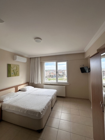 Imagen de la habitación del West Marmara Hotel. Foto 5