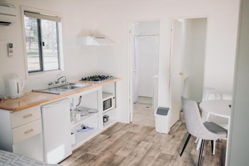 Imagen de la habitación del West View Caravanpark. Foto 17