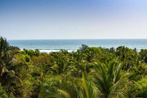 Imagen general del Wf Beach Resort. Foto 3