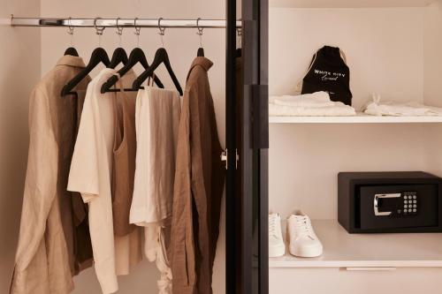 Imagen de la habitación del White City Limassol - Boutique Aparthotel. Foto 19