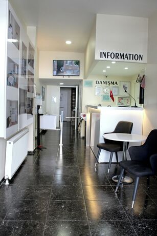 Imagen general del White Crown Apartman ve Yaşam Merkezi. Foto 6