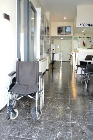 Imagen general del White Crown Apartman ve Yaşam Merkezi. Foto 8