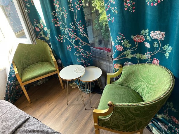 Imagen de la habitación del White Dream Hotel. Foto 15