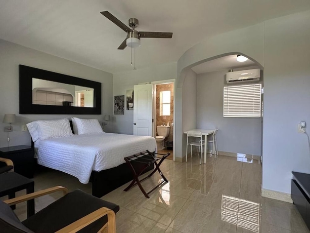 Imagen de la habitación del White Horse Motel. Foto 8
