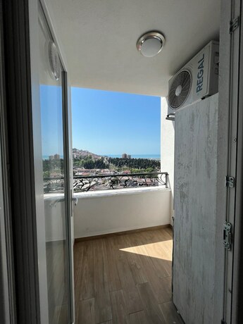Imagen general del White House Apart. Foto 6