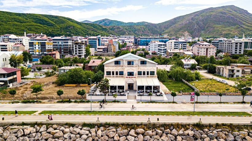 Imagen general del White Life Hotel and Cafe. Foto 1