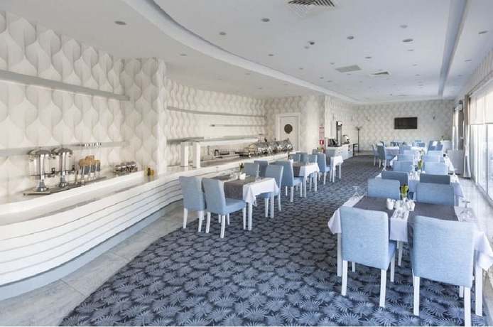 Imagen del bar/restaurante del White Line Boutique Hotel. Foto 4
