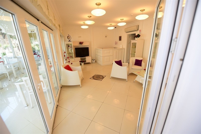 Imagen de los interiores del White Palace Otel. Foto 17