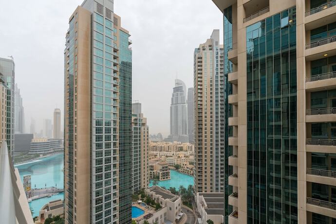 Imagen general del Whitesage - Fountain View Stylish Apt With Spacious Terrace. Foto 12