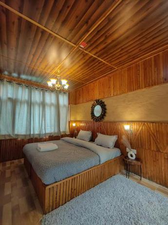 Imagen general del Whoopers Hostel Jibhi. Foto 17