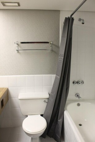 Imagen de la habitación del Wilderness Beach Hotel. Foto 4