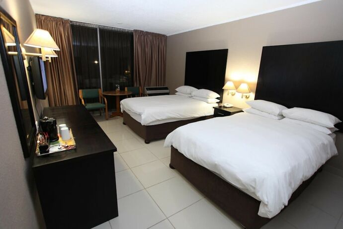 Imagen de la habitación del Wilderness Beach Hotel. Foto 15