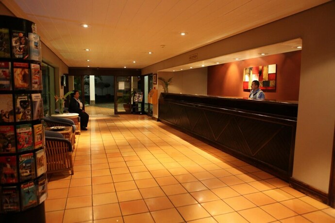 Imagen de los interiores del Wilderness Beach Hotel. Foto 19