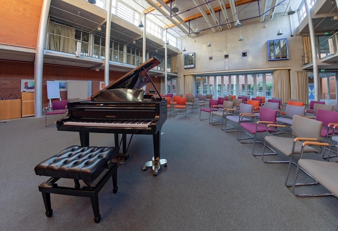 Imagen de los interiores del Wilhelm-Kempf-Haus. Foto 19