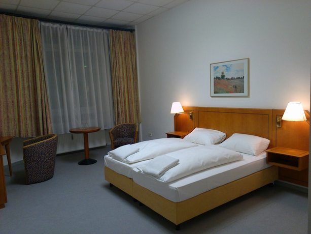 Imagen de la habitación del Willy Hotel Frankfurt. Foto 2
