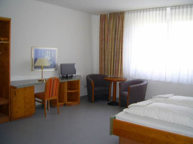 Imagen de la habitación del Willy Hotel Frankfurt. Foto 7