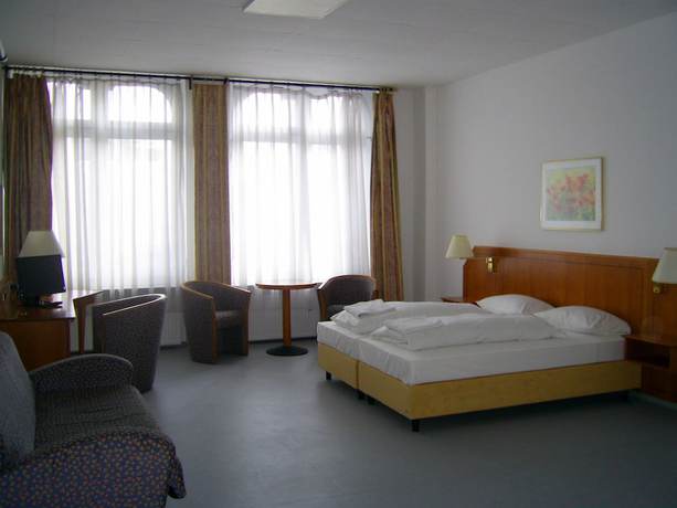 Imagen de la habitación del Willy Hotel Frankfurt. Foto 10