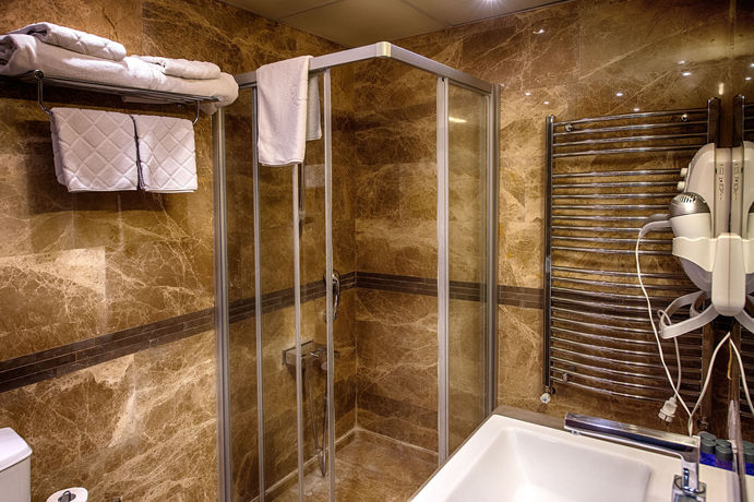 Imagen de los exteriores del Wineport Lodge Agva. Foto 11