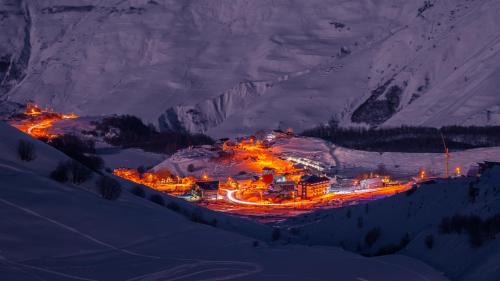 Imagen general del Winterfell in New Gudauri. Foto 18