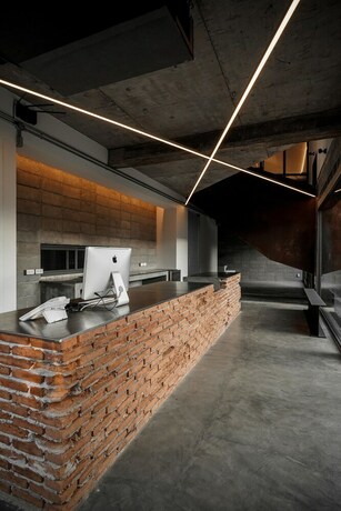 Imagen de los interiores del Wonderwall Hotel by ZUZU. Foto 17