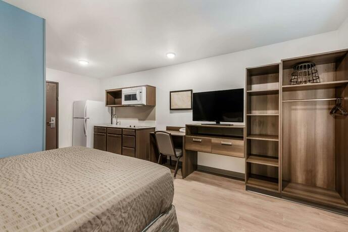 Imagen general del WoodSpring Suites Charlotte - University Research Park. Foto 7